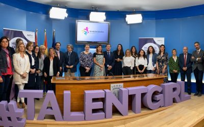 La consejera de Familia Isabel Blanco inaugura la tercera edición del programa STEM Talent Girl en Valladolid